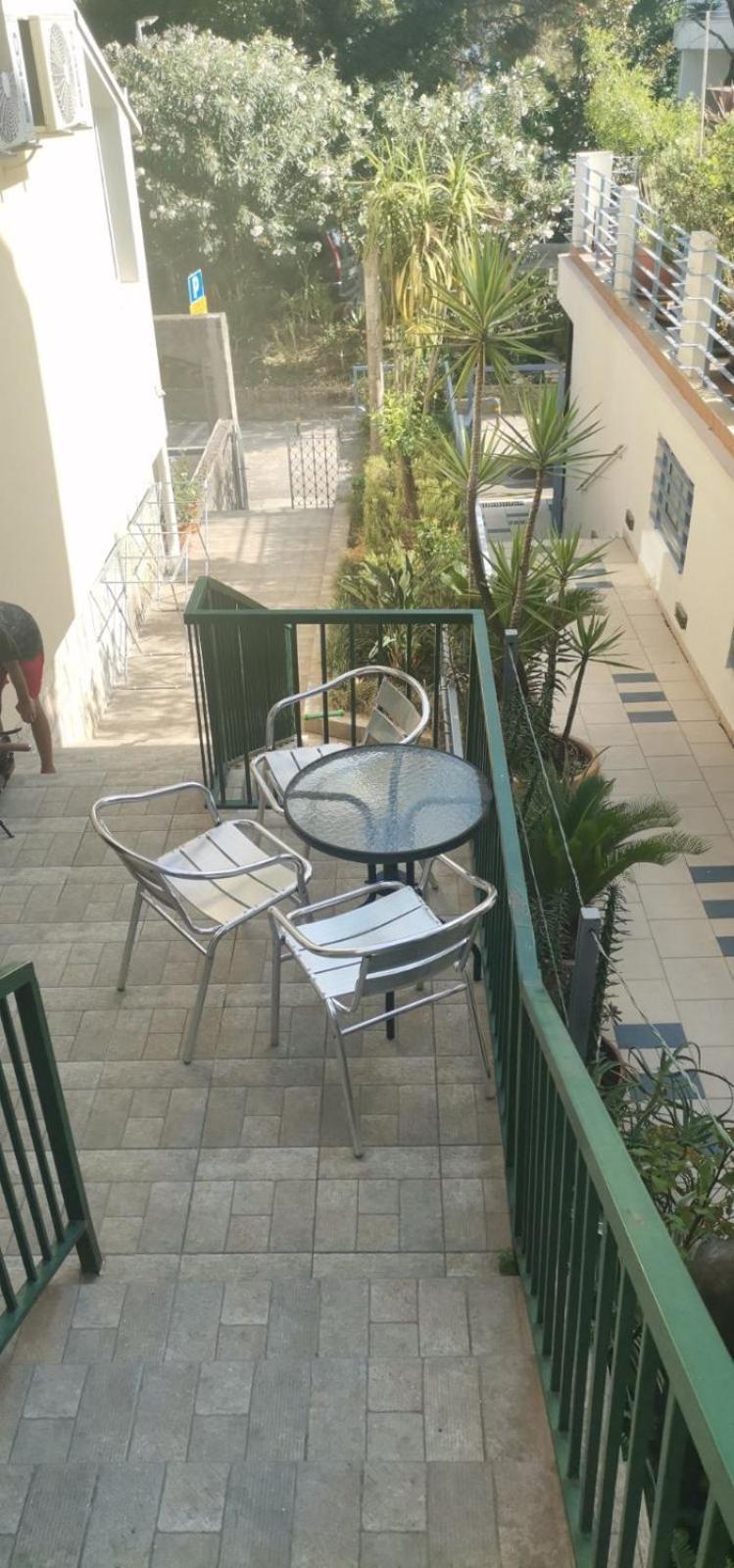 Apartmani Luka Herceg Novi Esterno foto