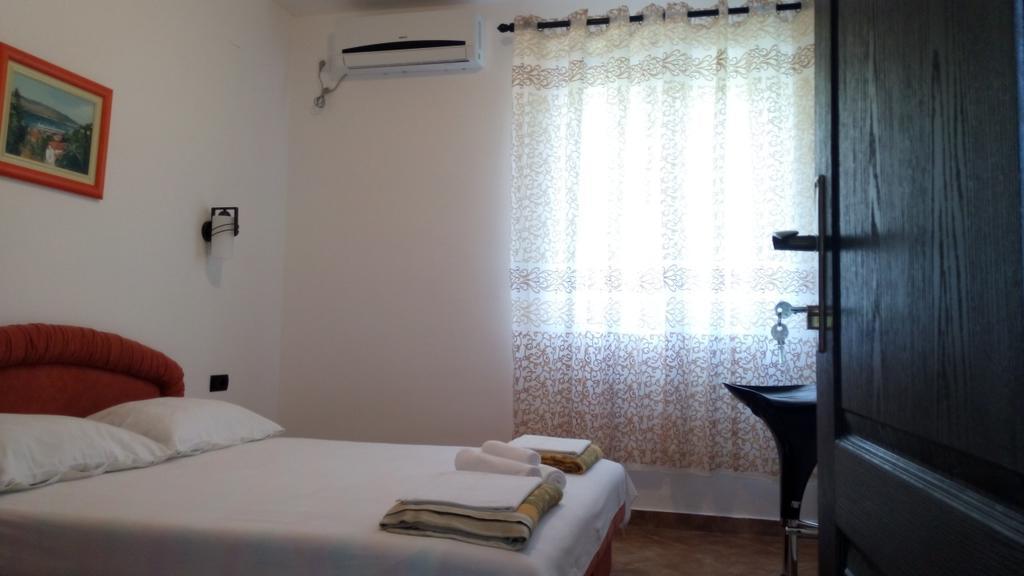 Apartmani Luka Herceg Novi Esterno foto