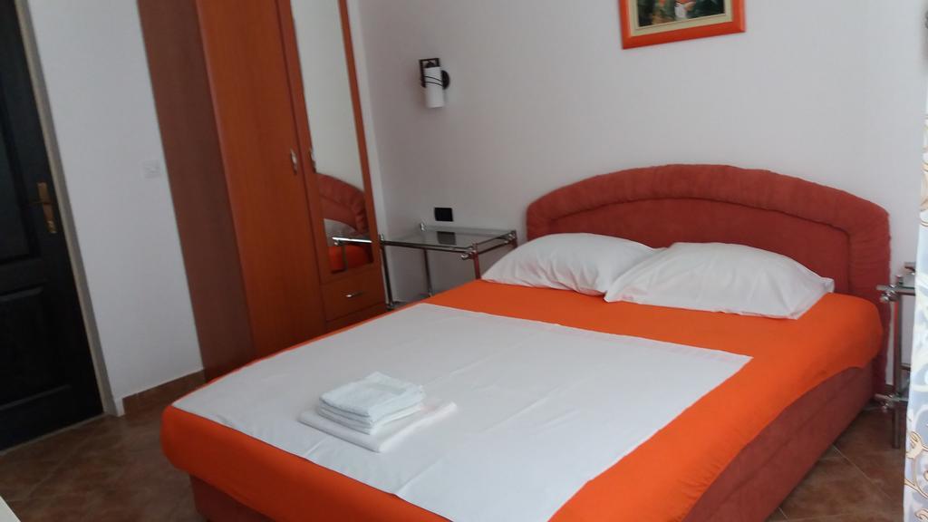 Apartmani Luka Herceg Novi Esterno foto
